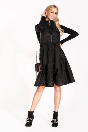 Kamizelka z rozkloszowanym dołem czarna (ag3-06)