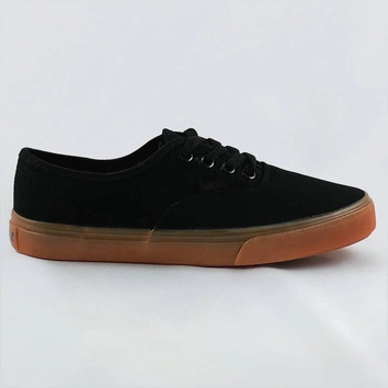 Tenisówki na kontrastowej podeszwie czarne (aw0212-01)