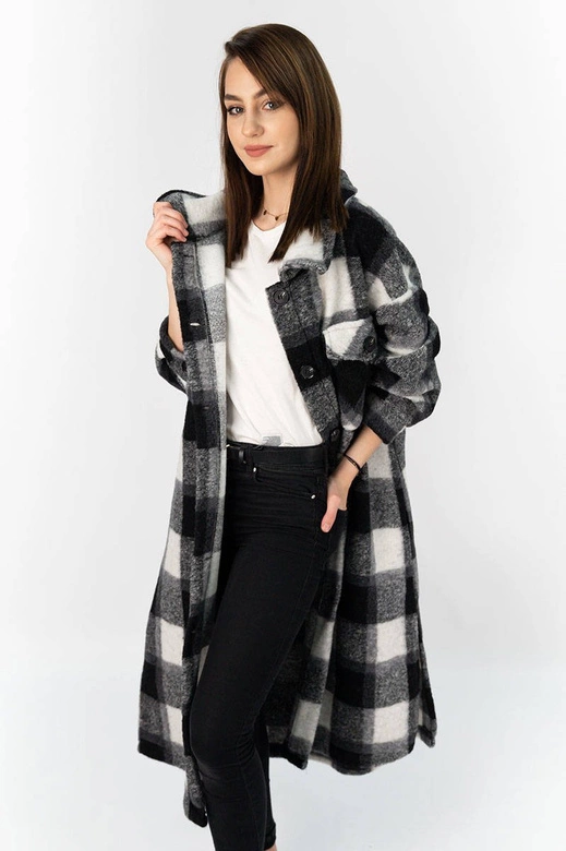 KOSZULOWY DAMSKI PŁASZCZ W KRATĘ BIAŁO-CZARNY (624ART)