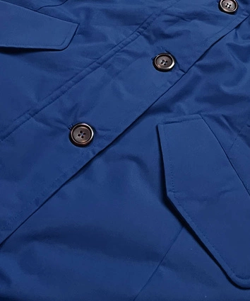 Zimowa kurtka damska z kapturem granatowa (j9-065)