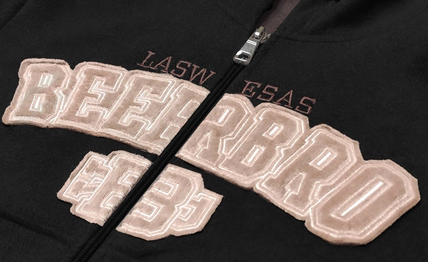 Polarowy dres damski czarny (ZCH2212)