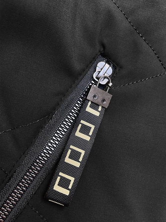 Krótka kurtka damska ze stójką czarna (5M3161)