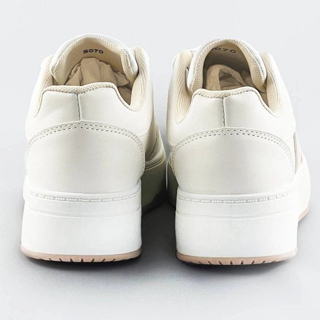 Sznurowane buty sportowe damskie biało-beżowe (s070)