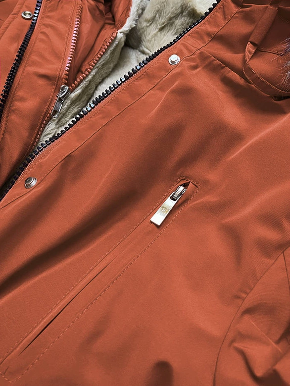 Damska kurtka zimowa na misiu rudy-jasny beż (w553)