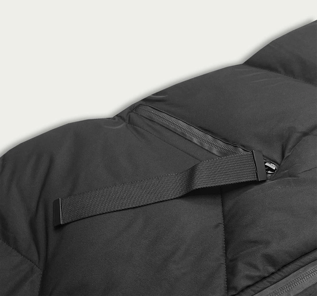 Długi bezrękawnik damski z kapturem czarny (5m788-392)