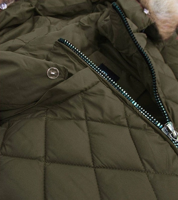 PIKOWANA DAMSKA KURTKA Z KAPTUREM KHAKI (808BIG)