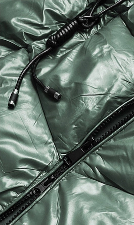 Błyszcząca kamizelka z kapturem zielona (b8025-10)