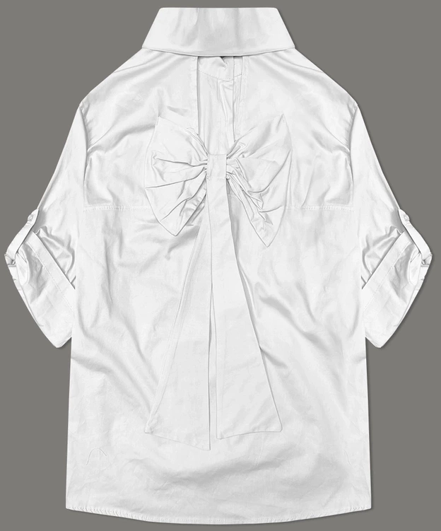 Koszula z ozdobną kokardą na plecach biała (24018)