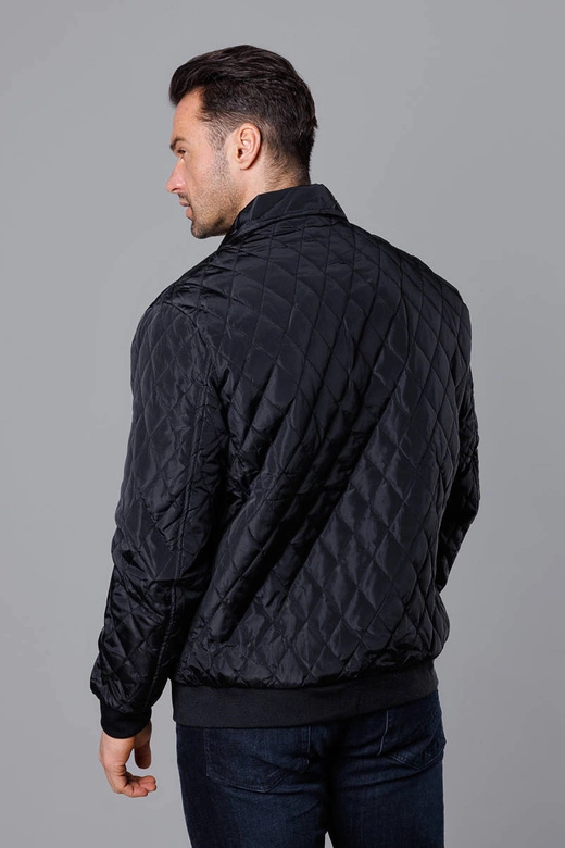 Pikowana kurtka męska z kołnierzem czarna (58M13080-392)
