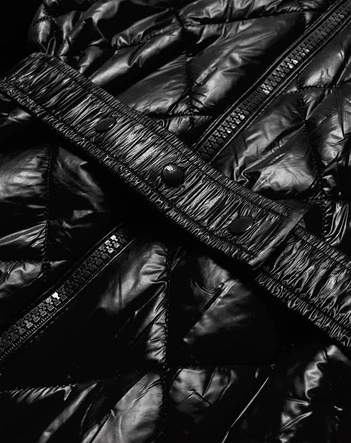 Błyszcząca kurtka zimowa na misiu czarny/brąz (w756)