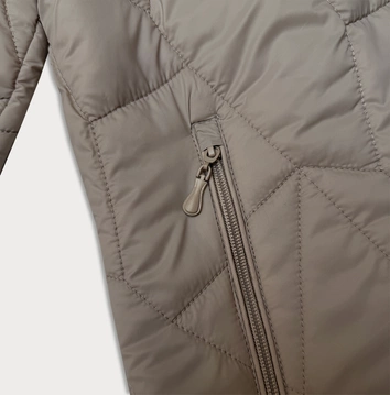 Cienka pikowana kurtka damska z kapturem J Style beżowa (16M9250-62)