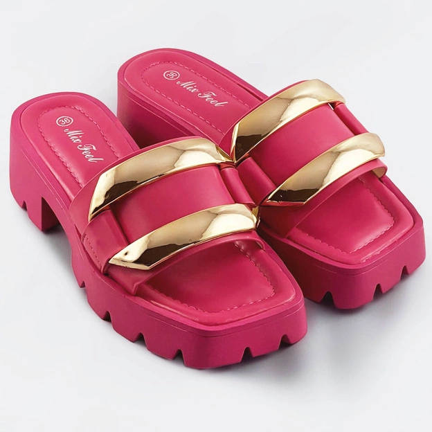 DAMSKIE KLAPKI NA TRAKTOROWEJ PODESZWIE FUKSJA (AE110)