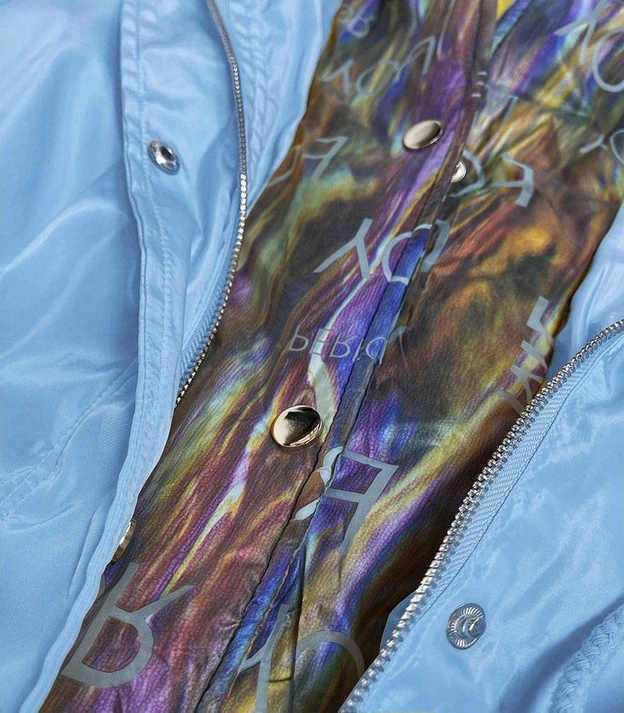 Kurtka damska z ozdobnym kapturem niebieska/multikolor (yr2022)