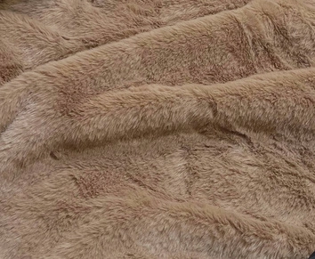 Długa zimowa kurtka damska na futerku brązowa (2M-025)