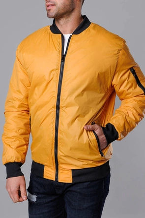 Męska kurtka bomberka z pikowaną podszewką ciemnożółta (AK95-22)