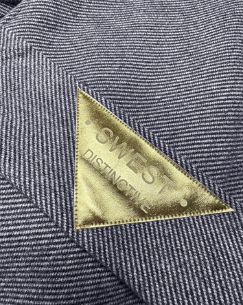 Długi płaszcz damski z paskiem S'West granat-paseczki (B8542-26)