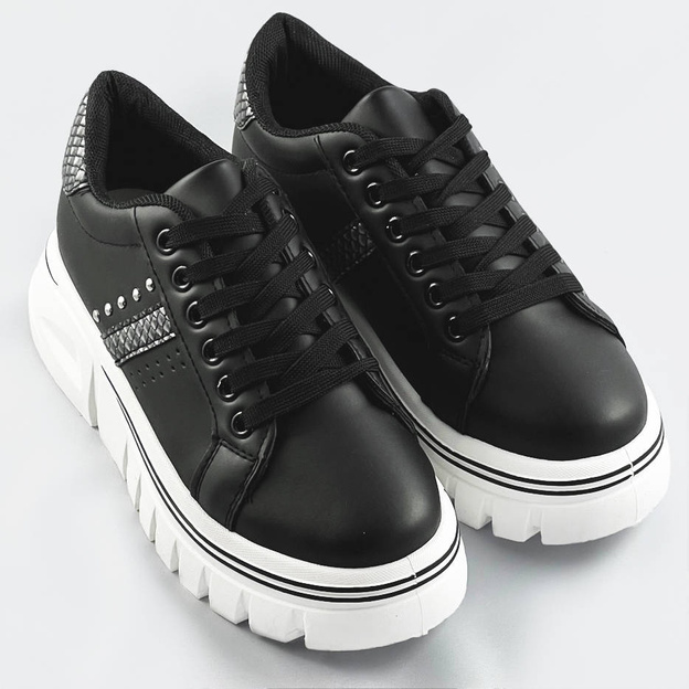Damskie sneakersy na traktorowej podeszwie czarne (88-25)