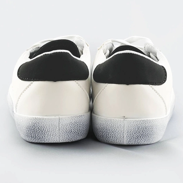 Sznurowane trampki damskie dwukolorowe biało-czarne (6340)