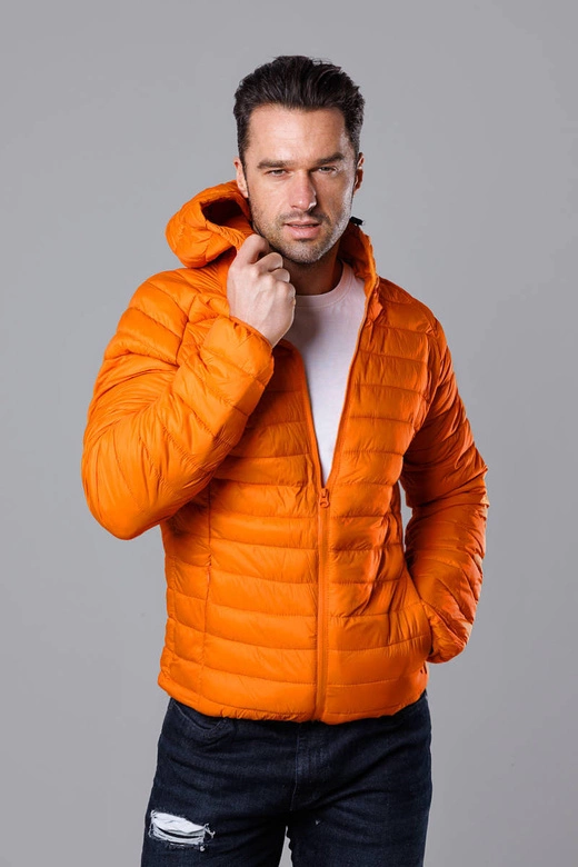 Pikowana kurtka męska z kapturem pomarańczowa (HM112-22)