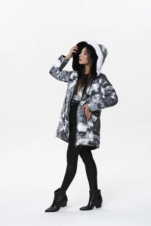 DWUSTRONNA DAMSKA KURTKA ZIMOWA MORO BIAŁA/CZARNA (X003X)