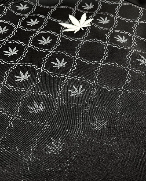 Męska bluza z nadrukiem czarna (8B1108-3)