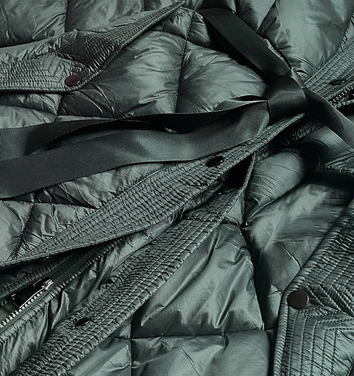 Długa kurtka puchowa damska zielona (ag1-j9081)