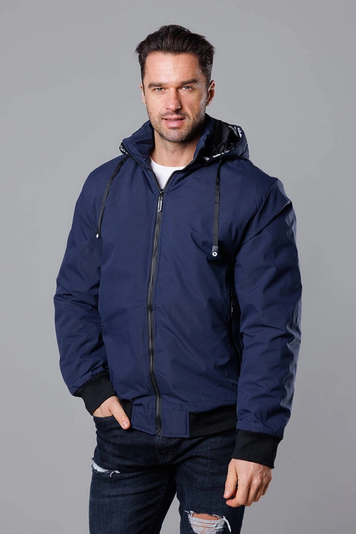 Sportowa kurtka męska z kapturem granatowa (5M3111-215)
