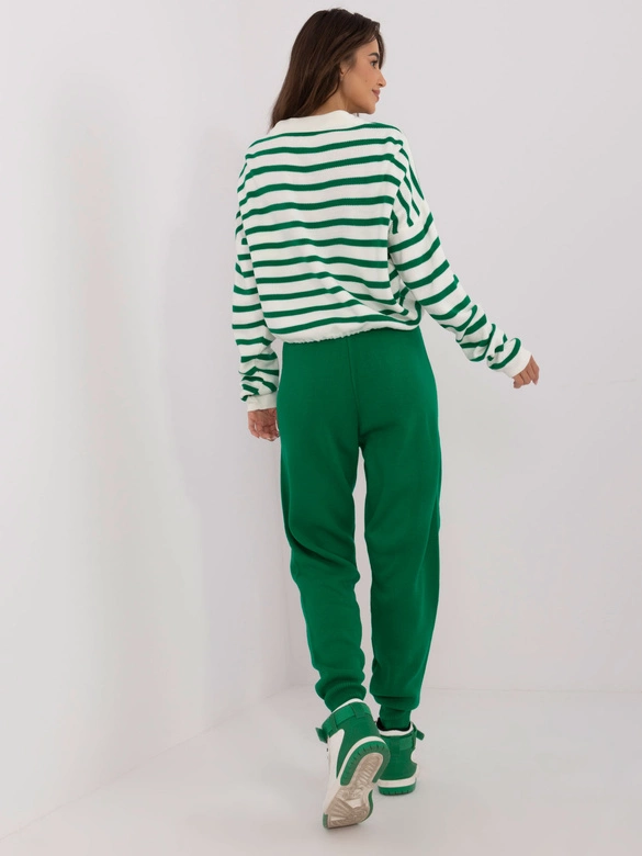 Dzianinowy komplet w paski zielony/ecru (0610)