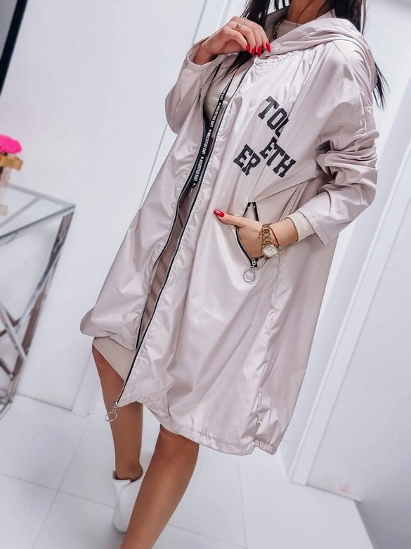 DŁUGA KURTKA WIATRÓWKA JASNY BEŻ (671ART)