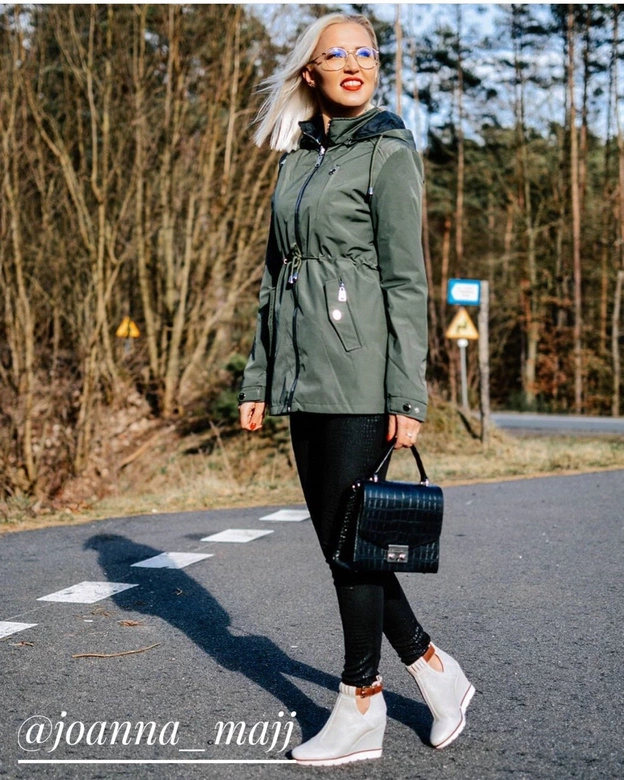 DWUSTRONNA PARKA Z KAPTUREM CZARNA (W645)