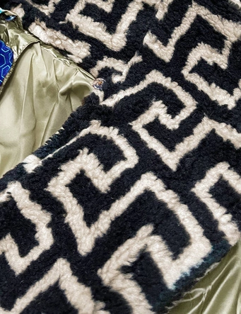 Lekka kurtka damska zimowa z ocieplanym kapturem khaki (omdl-019)