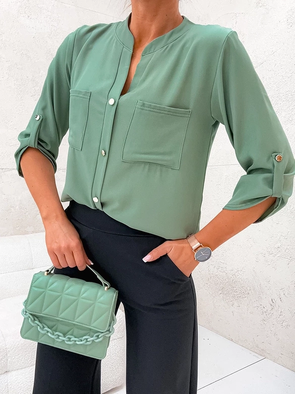 Koszulowa bluzka ze stójką khaki (713)