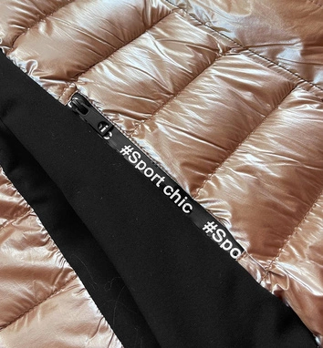 Zimowa kurtka damska z łączonych materiałów beżowa (dk067-95)