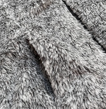 PLUSZOWA DAMSKA BLUZA MELANŻ CZARNA (HH009)