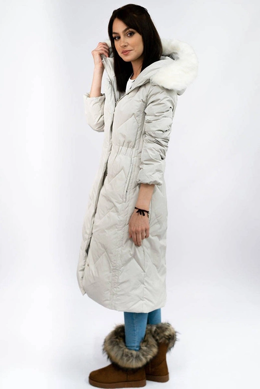 ZIMOWY PŁASZCZ DAMSKI Z KAPTUREM I PUCHEM NATURALNYM JASNOSZARY (7119)