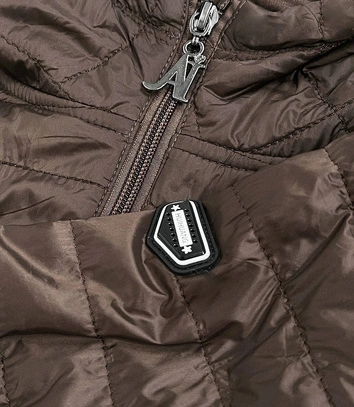 PIKOWANA KURTKA DAMSKA Z KAPTUREM BRĄZOWA (Q359#)