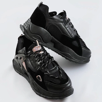 Sznurowane buty na podwyższonej podeszwie czarne (7002)