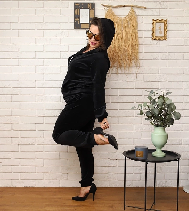 Dres damski z rozpinaną bluzą plus size czarny (8216)