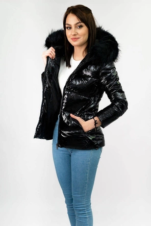 BŁYSZCZĄCA PIKOWANA KURTKA CZARNA  (7693)