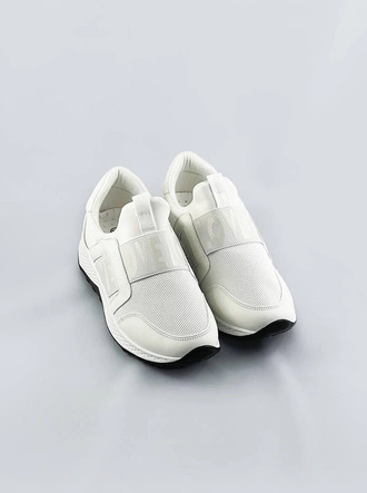 Wsuwane buty damskie z gumką białe (c1003)