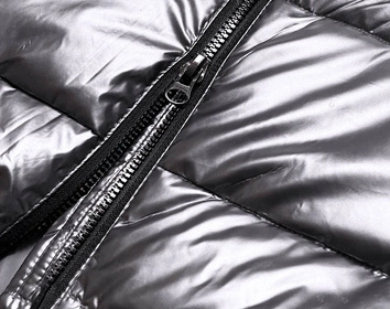 BŁYSZCZĄCA KURTKA DAMSKA ZIMOWA SZARA (HS-809)