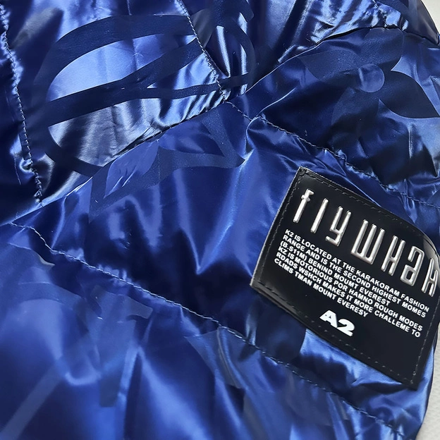 Krótka kurtka zimowa w kwiaty granatowa (CAN-597)