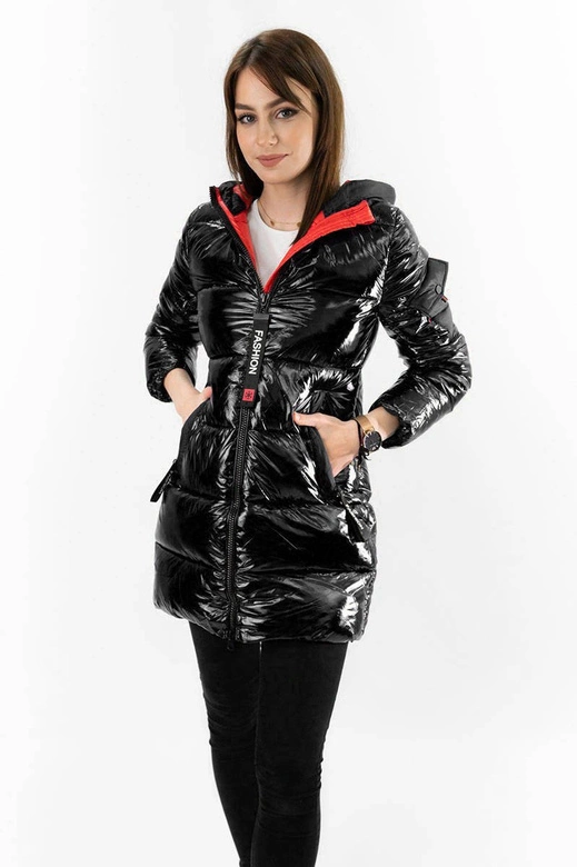 BŁYSZCZĄCA ZIMOWA KURTKA DAMSKA CZARNO-CZERWONA (R9545)