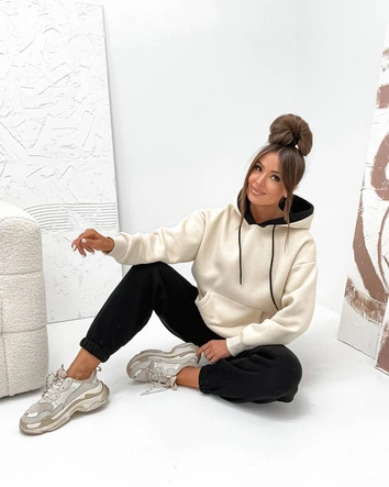 Gruby dwukolorowy dres damski czarny (VE102)