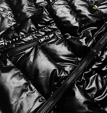 Kurtka damska z ozdobną podszewką czarna (xw709x)