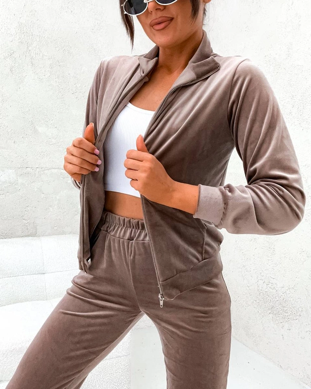 Welurowy komplet z rozpinaną bluzą cappuccino (771)