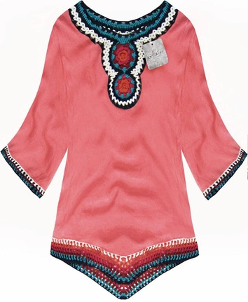 BLUZKA Z SZYDEŁKOWANYMI WSTAWKAMI KORALOWA (ART11)