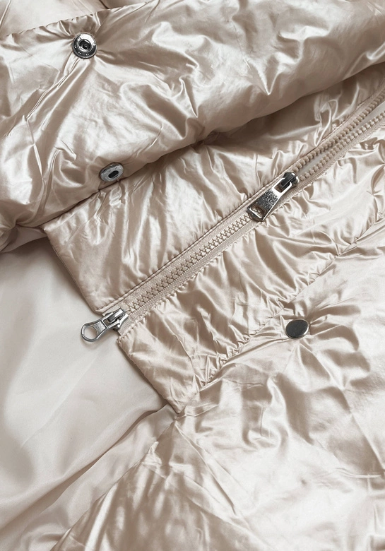 Długa damska kurtka z paskiem beżowa (AG1-J9090)