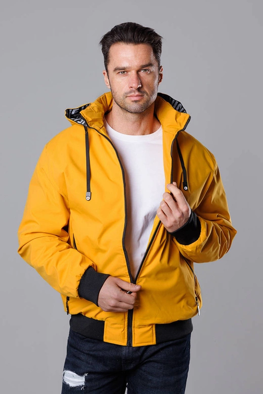 Sportowa kurtka męska z kapturem żółta (5M3111-254)