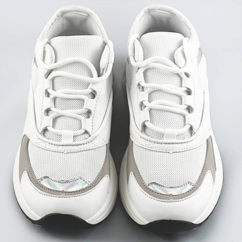 Sznurowane sneakersy z kolorowymi wstawkami białe (6346)